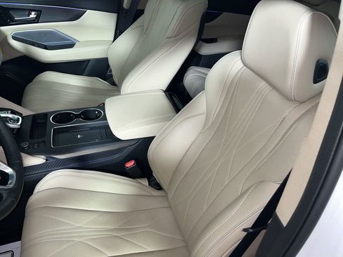Certified 2026 Acura MDX SH-AWD w/ Advance Package image 15