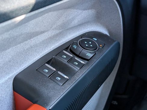 Used 2024 Ford Maverick XLT image 25