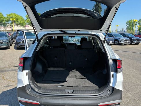 Used 2025 Kia Sportage LX image 30