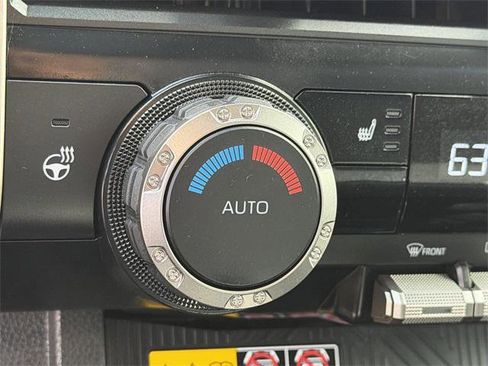 Certified 2025 Toyota Tacoma TRD Sport w/ TRD Sport Upgrade Package image 18