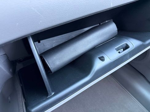 Used 2010 Honda CR-V LX image 18