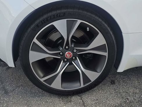 Used 2023 Jaguar F-TYPE Convertible image 7