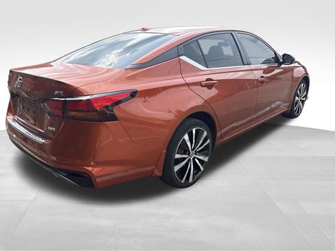 Used 2020 Nissan Altima 2.5 SR w/ Premium Package AWD/4WD image 3