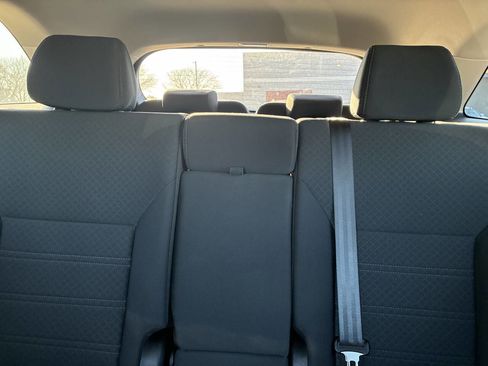 Used 2020 Kia Sorento LX w/ LX I4 Convenience Package image 19