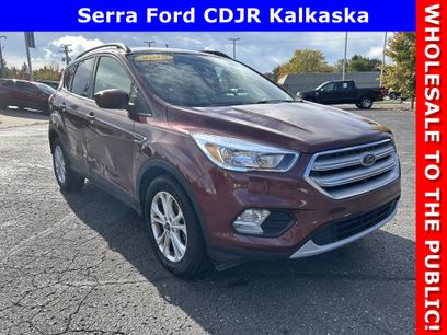 Used 2018 Ford Escape SE w/ SE Sync 3 Package