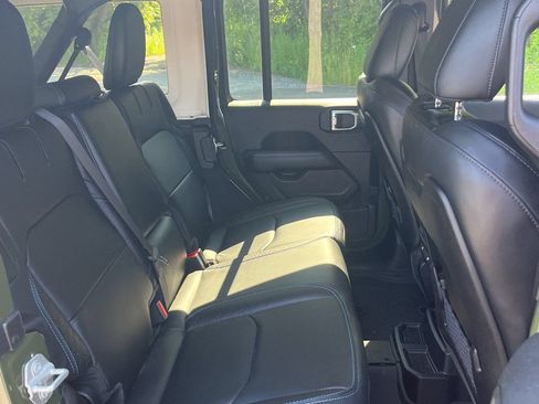 Used 2024 Jeep Wrangler High Altitude AWD/4WD image 7