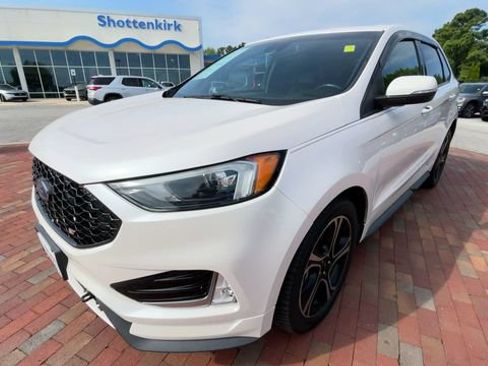 Used 2019 Ford Edge ST w/ Cold Weather Package AWD/4WD image 5