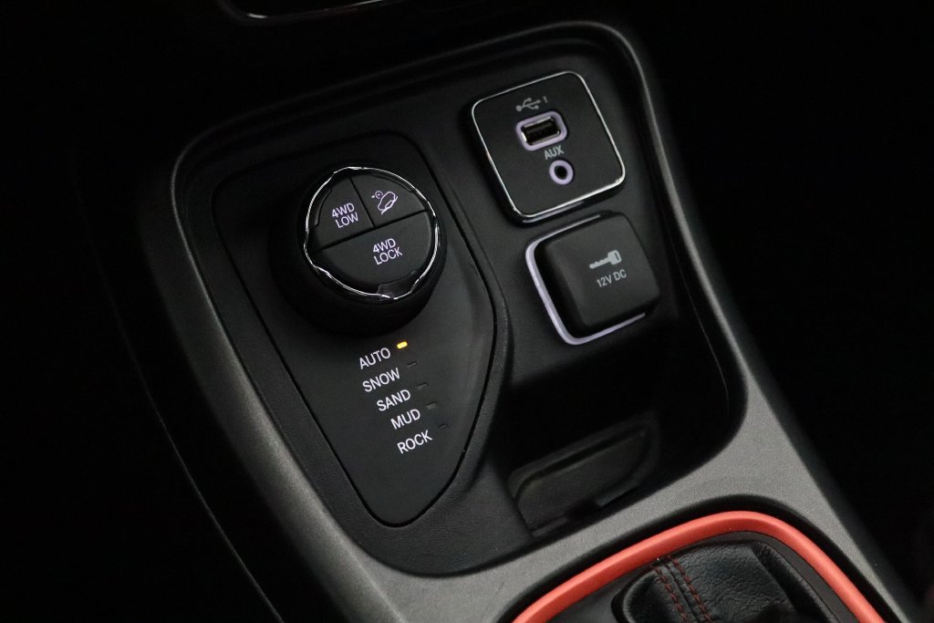 Used 2019 Jeep Compass Trailhawk AWD/4WD image 26