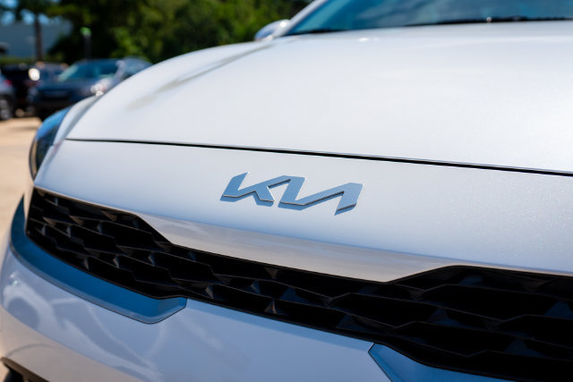 Used 2024 Kia Forte LXS FWD image 13