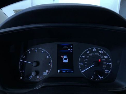 Certified 2025 Toyota Corolla LE image 30