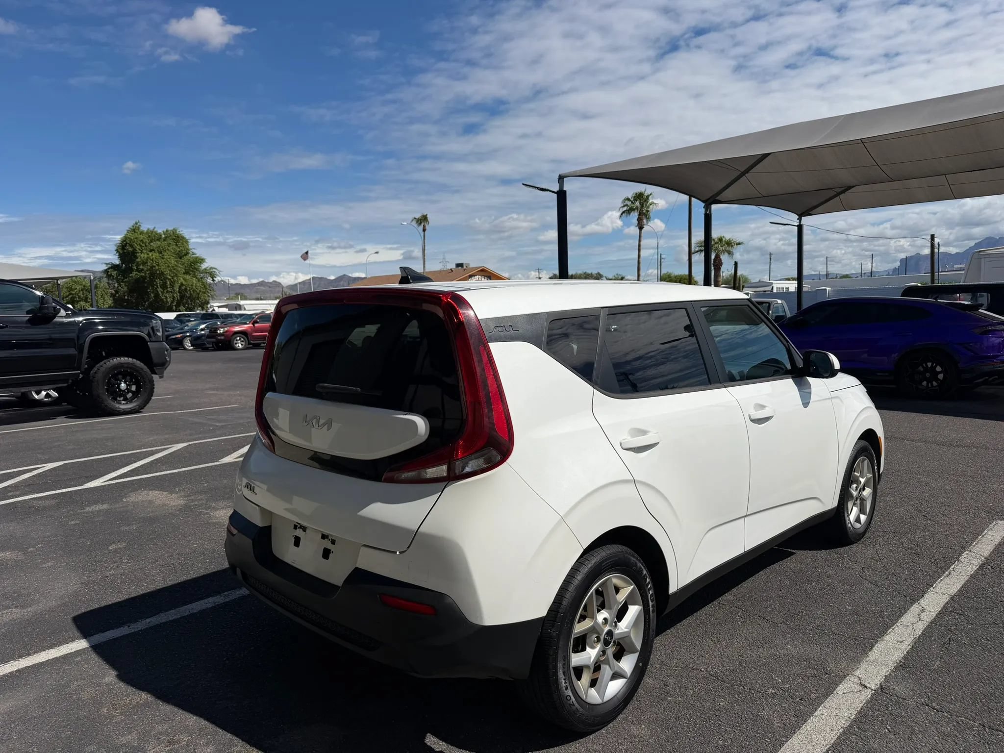 Used 2022 Kia Soul LX w/ Technology Package FWD image 11
