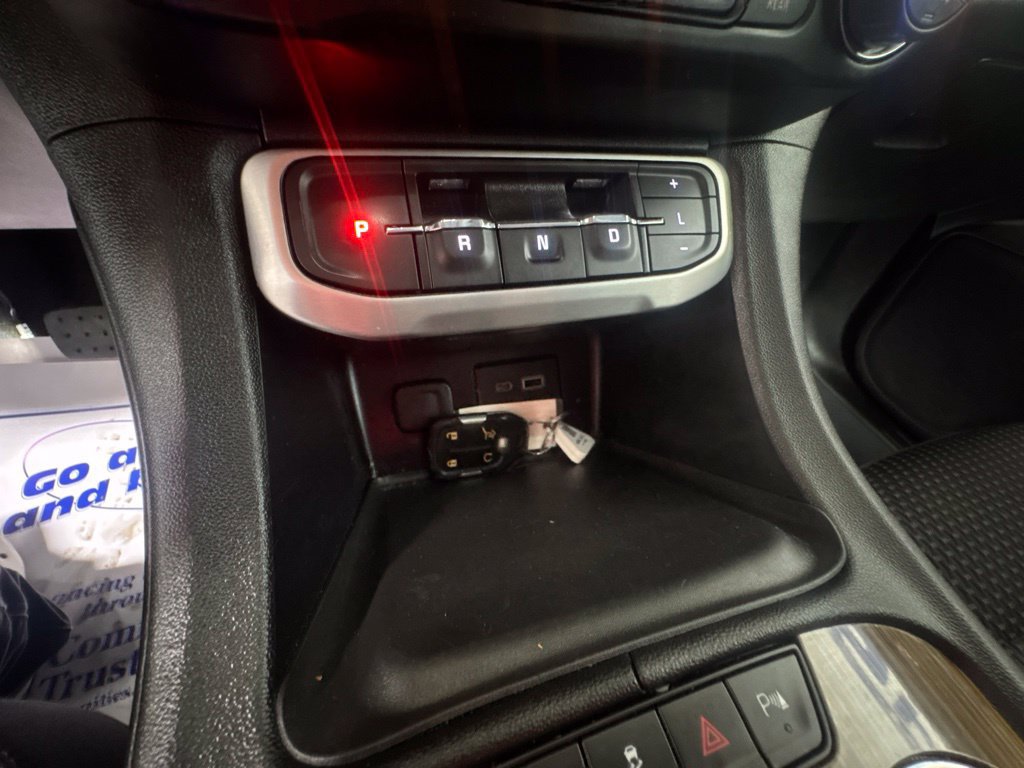 Used 2022 GMC Acadia SLE w/ Driver Convenience Package AWD/4WD image 29