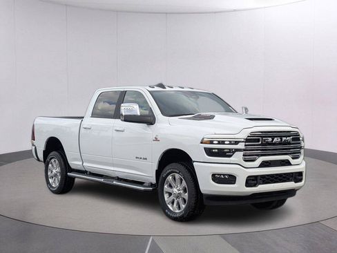New 2026 RAM 2500 Laramie w/ Sport Appearance Package AWD/4WD image 8