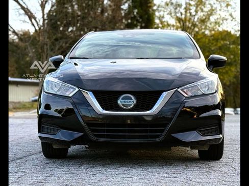 Used 2020 Nissan Versa SV image 5