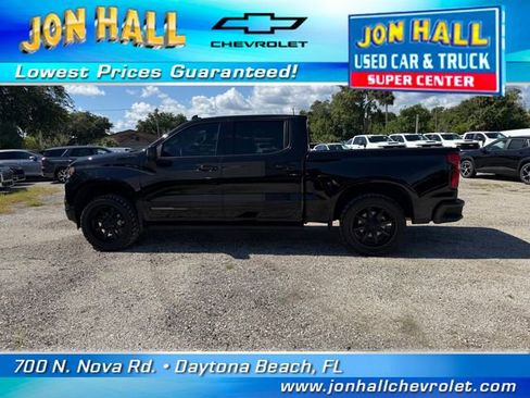 Used 2025 Chevrolet Silverado 1500 High Country w/ Midnight Edition AWD/4WD image 5
