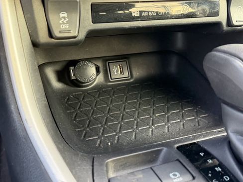 Used 2024 Toyota RAV4 LE image 11