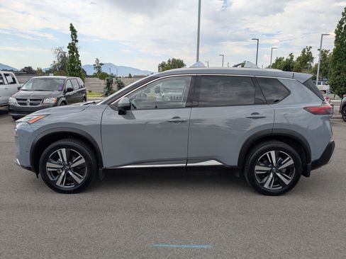 Used 2022 Nissan Rogue Platinum w/ Head-Up Display Package AWD/4WD image 9