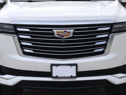 Used 2022 Cadillac Escalade ESV Premium Luxury Platinum image 8