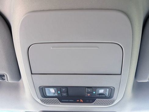 Used 2025 Ford F150 XLT w/ Equipment Group 301A Standard AWD/4WD image 27