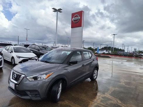 Certified 2020 Nissan Kicks S FWD image 1