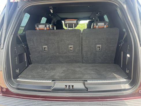 Used 2019 Lincoln Navigator Reserve w/ Cargo Package AWD/4WD image 7