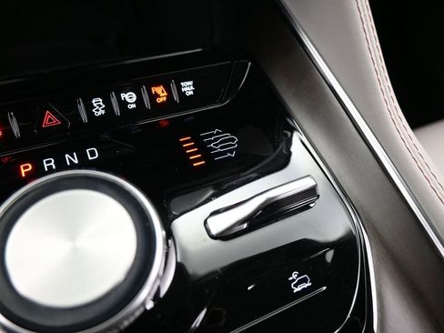 Used 2024 Jeep Grand Wagoneer L Base image 31