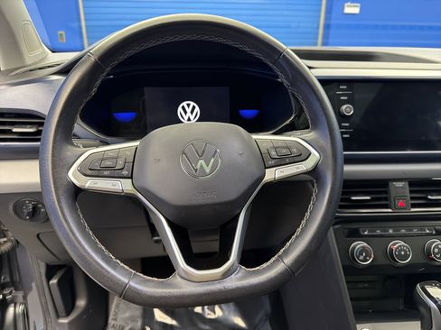 Used 2022 Volkswagen Taos SE image 14