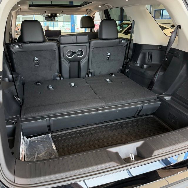 New 2026 Honda Pilot Touring image 14