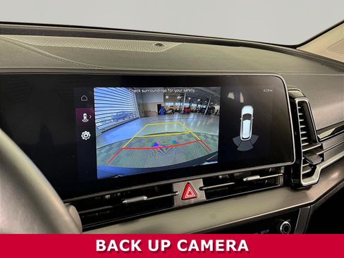 Used 2025 Kia Sportage EX FWD image 14