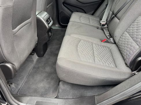 Used 2019 Chevrolet Equinox LT image 34