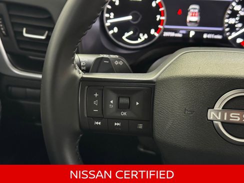Certified 2025 Nissan Rogue SV image 25