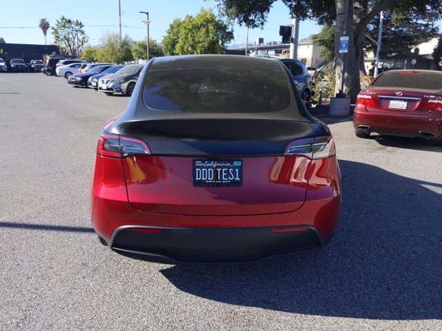 Used 2025 Tesla Model Y Long Range RWD image 6