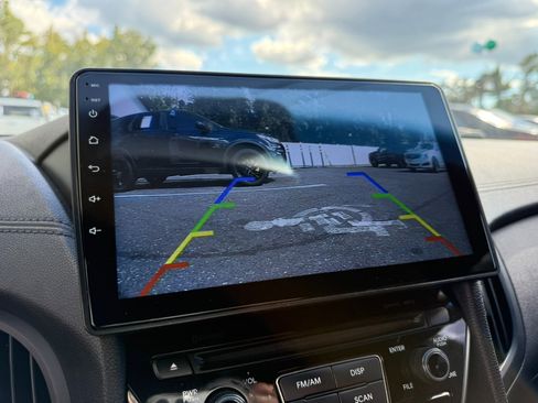 Used 2013 Hyundai Genesis 3.8 image 34