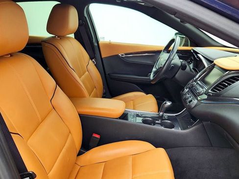 Used 2016 Chevrolet Impala LTZ w/ Enhanced Convenience Package image 24