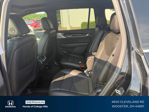 Used 2021 Cadillac XT6 Premium Luxury AWD/4WD image 12