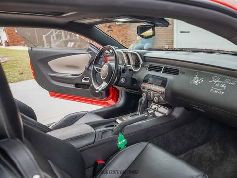 Used 2010 Chevrolet Camaro SS image 40