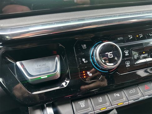 Used 2025 GMC Sierra 2500 Denali Ultimate image 25