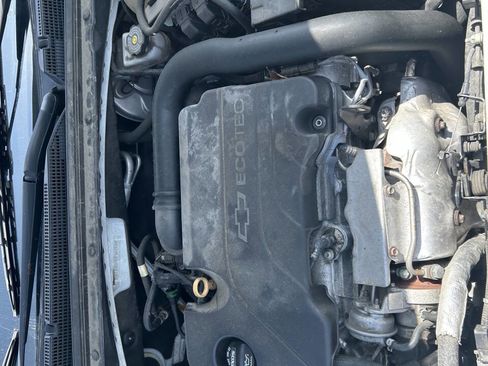 Used 2018 Chevrolet Malibu LT image 12