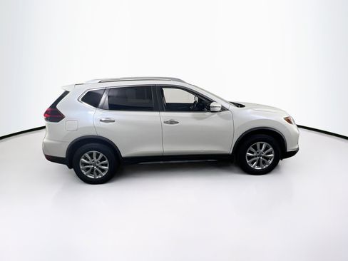 Used 2018 Nissan Rogue SV AWD/4WD image 4