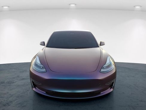Used 2023 Tesla Model 3 Performance image 3