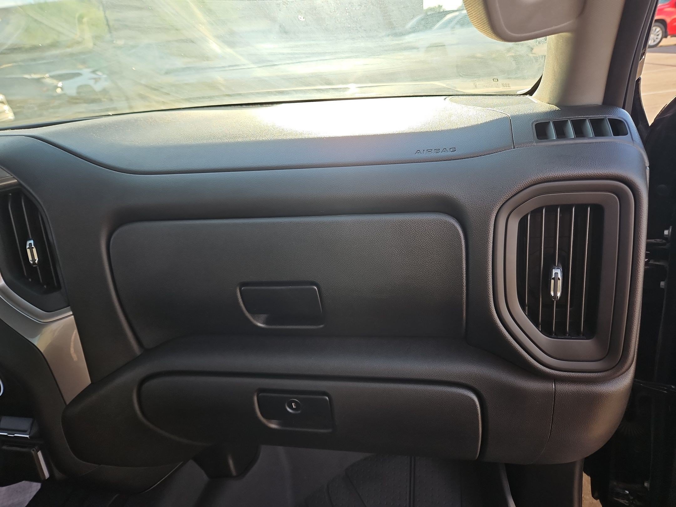 Used 2025 Chevrolet Silverado 1500 Custom RWD image 31
