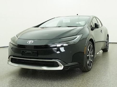 New 2026 Toyota Prius Plug-In Hybrid image 32