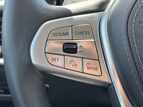 Certified 2025 BMW X7 xDrive40i image 19