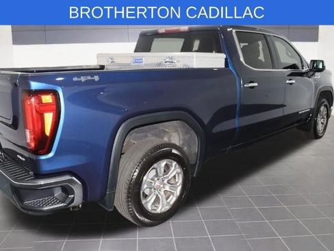 Used 2022 GMC Sierra 1500 SLT AWD/4WD image 9