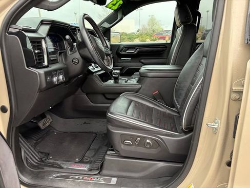 Used 2023 GMC Sierra 1500 AT4X AWD/4WD image 32