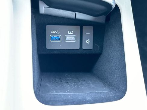 Used 2025 Genesis GV70 2.5T AWD/4WD image 31
