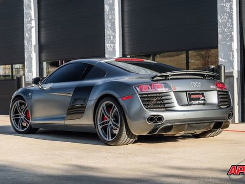 Used 2012 Audi R8 V8 image 10