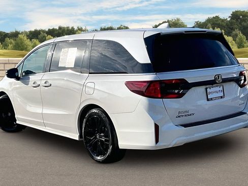 Used 2025 Honda Odyssey Sport-L image 11