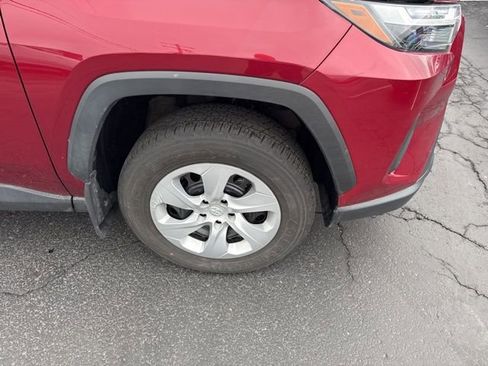 Used 2025 Toyota RAV4 LE FWD image 15