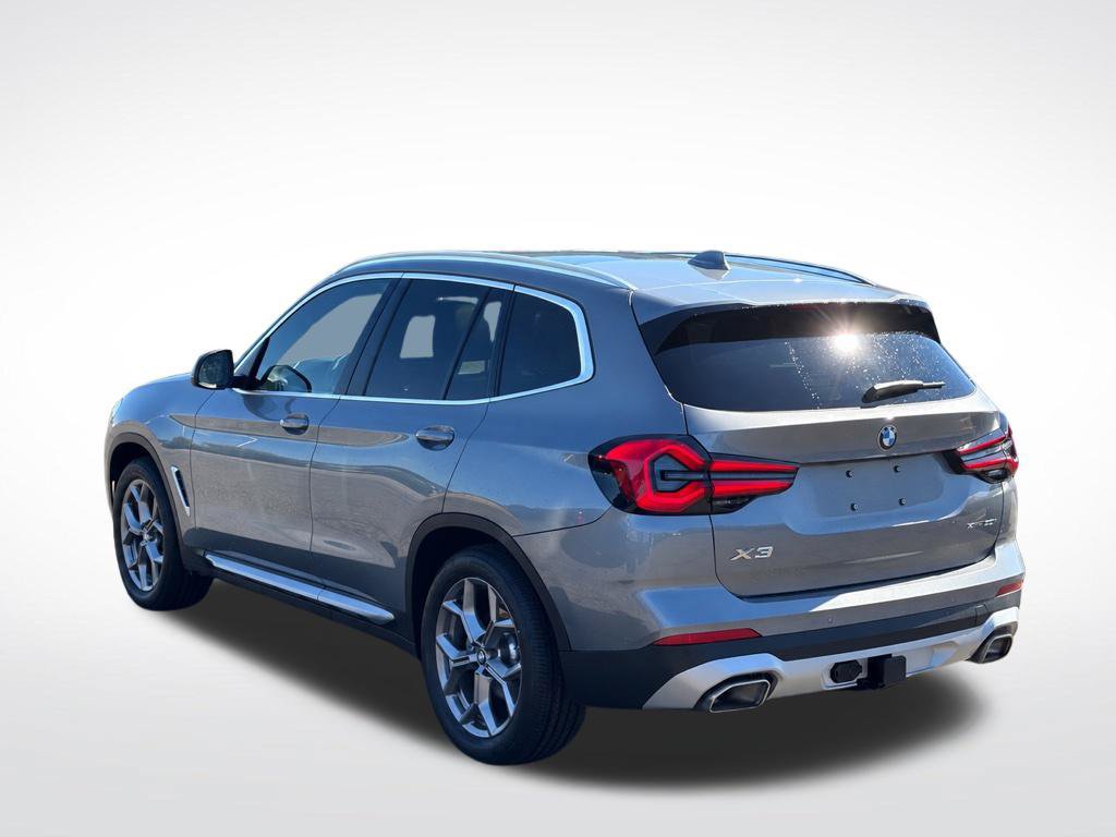 Used 2024 BMW X3 xDrive30i w/ Premium Package w/ZPA AWD/4WD image 6